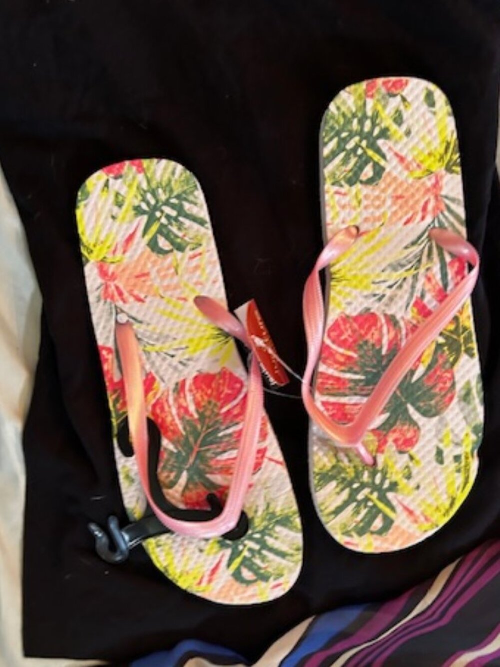 NEW size large 7 - 8 pink tropical beach flip flops womens shoes sandals